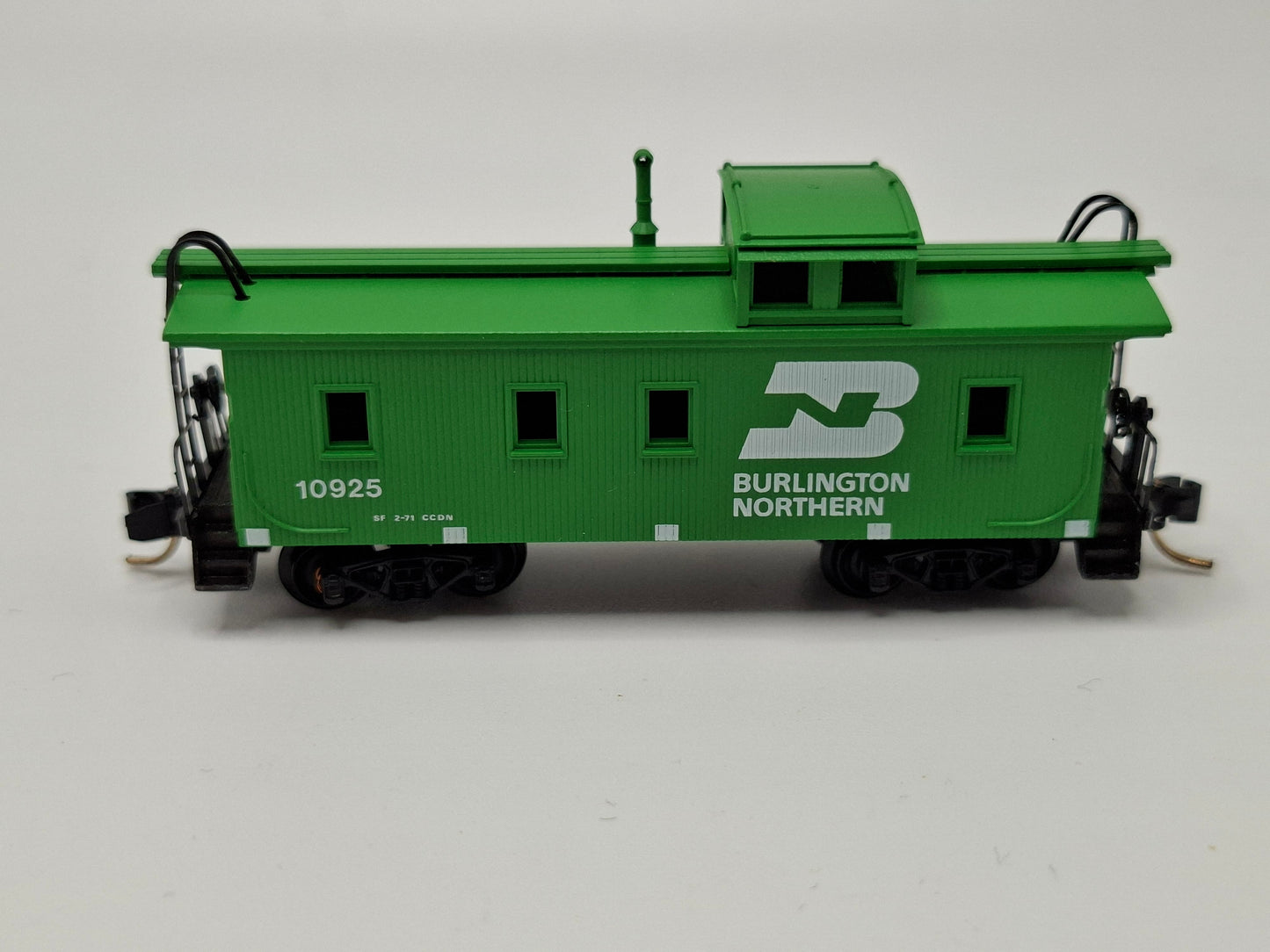 Micro Trains 51090 BN Caboose Wood OVP (E US27)