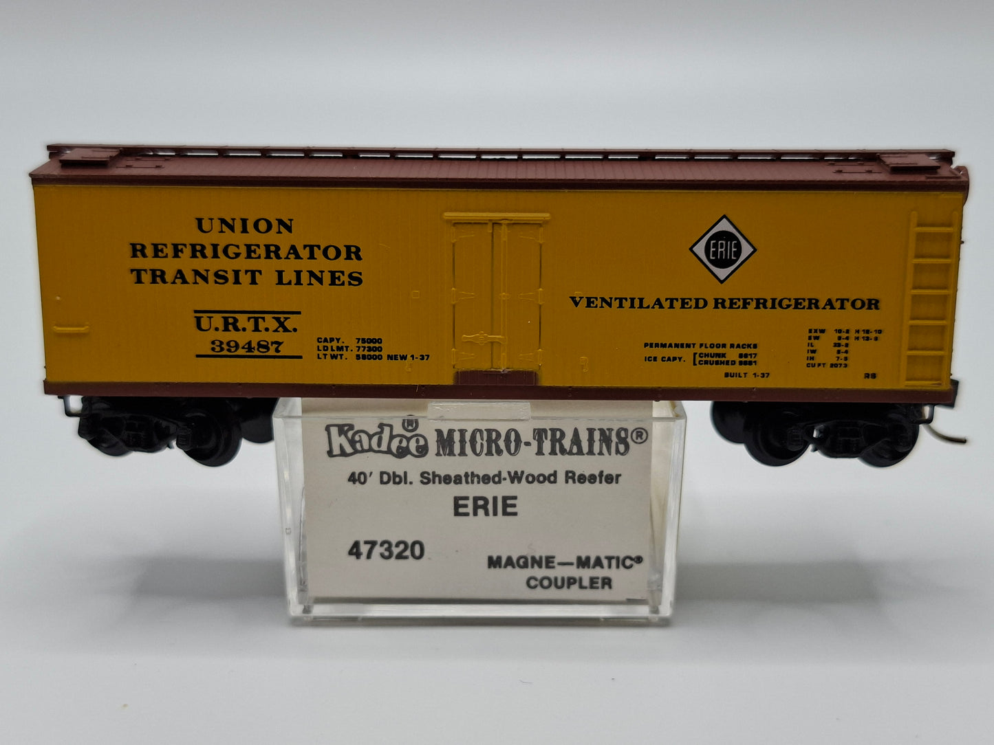 Micro Trains 47320 URTX Kühlwagen Holz OVP (E US85)
