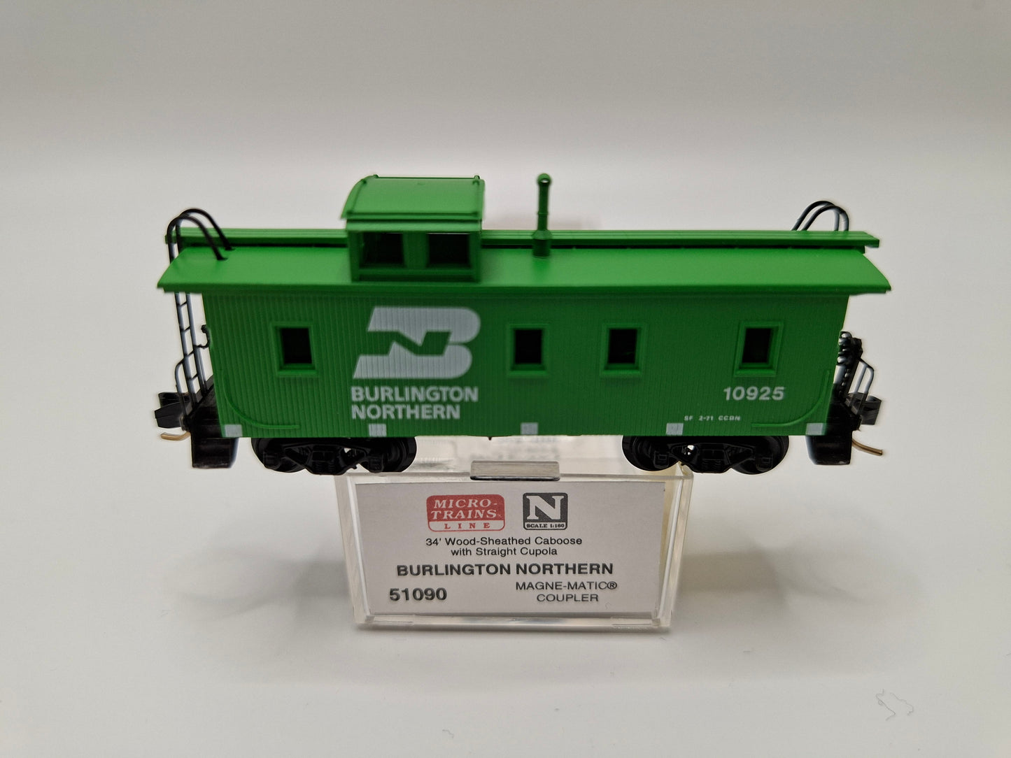 Micro Trains 51090 BN Caboose Wood OVP (E US27)